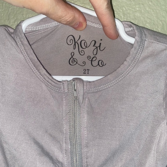 Kozi & Co Romper - Picture 3 of 5